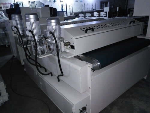 PVC板光油机机械设备研发 关键技术、应用与市场前景